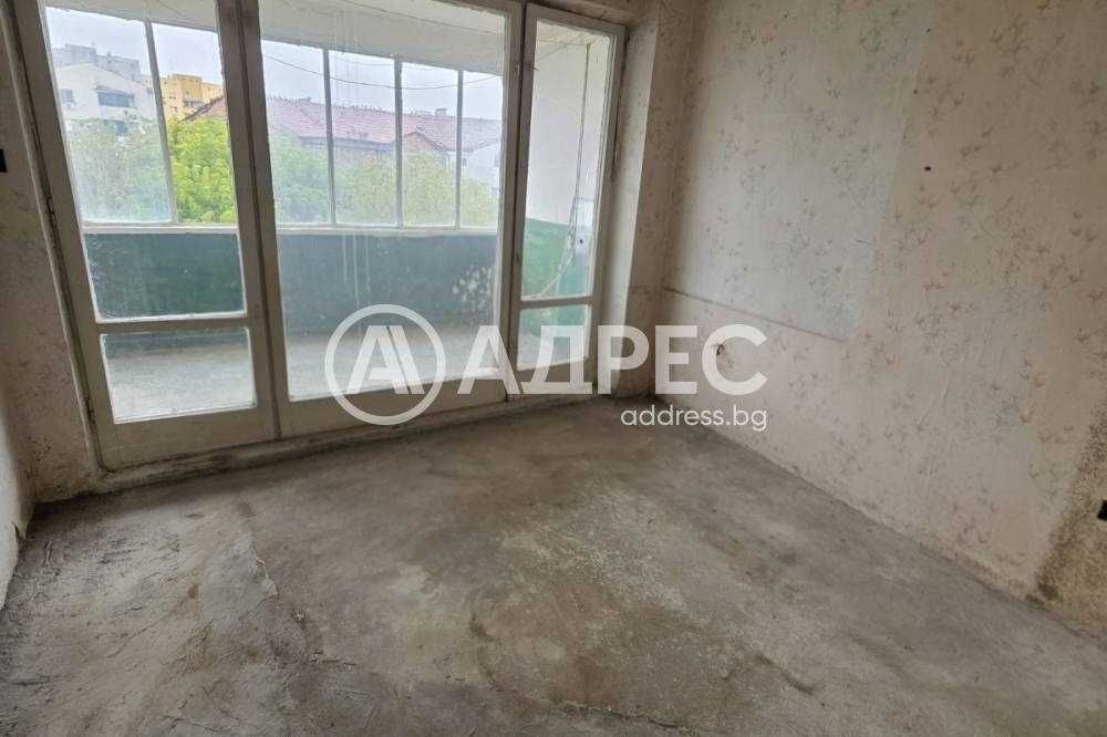 Продава се Двустаен апартамент в Видин, Център - 58 кв.м за 655 €/кв.м - Снимка #1