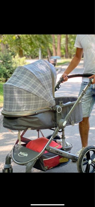 Продам коляску в хорошем состояние