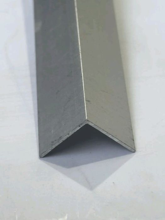 Алюминиевые угалок для стена