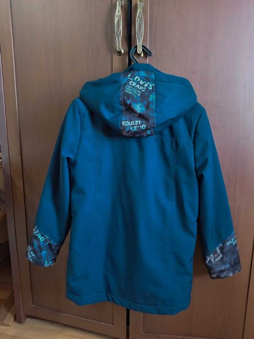 Куртка весна осень.