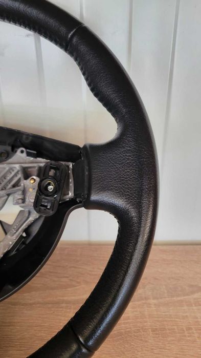 Продавам уникален кожен волан за Nissan Qashqai 2007 - 2013