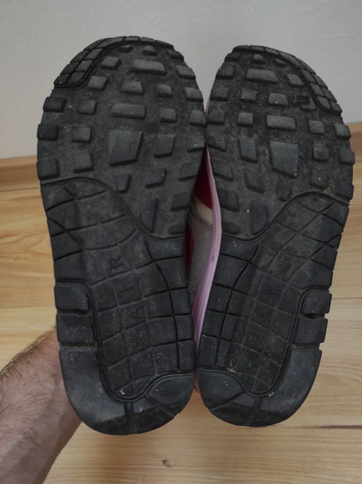 Adidas dama Nike air max 1 Vntg  38.5