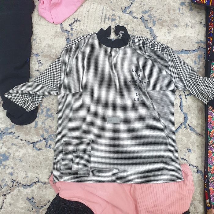 Свитер и блузки женские