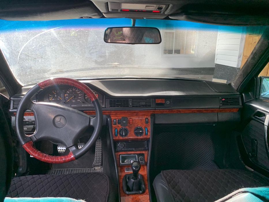 Продам Mersedes 124