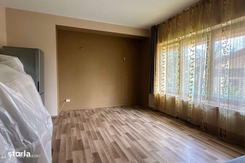 Tamasi - langa padure, casa 300 mp teren 711 mp, personalizabila