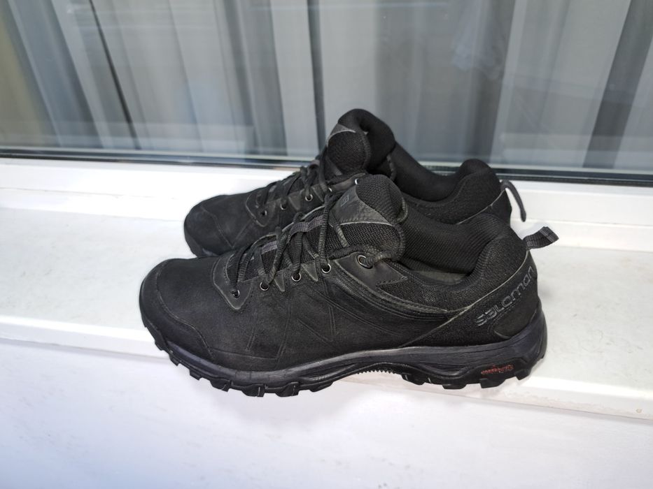 Vând pantofi sport Salomon originali nr 44