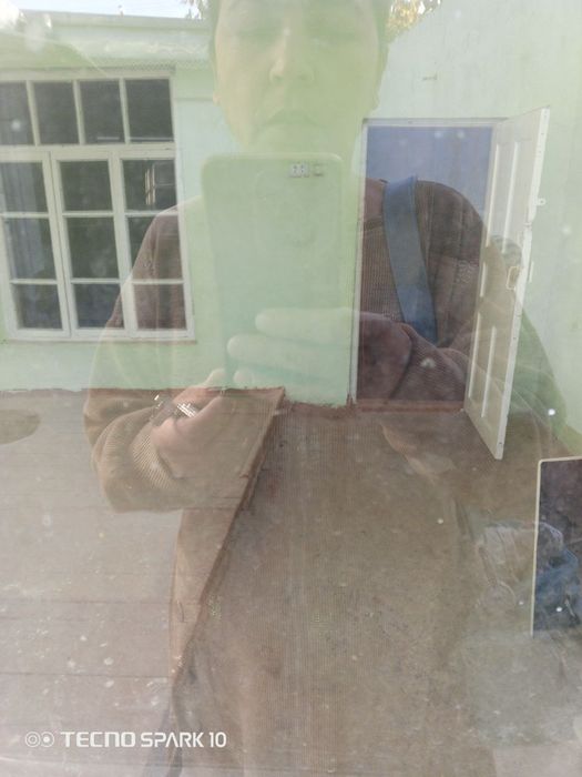 Срочно ховли сотилади