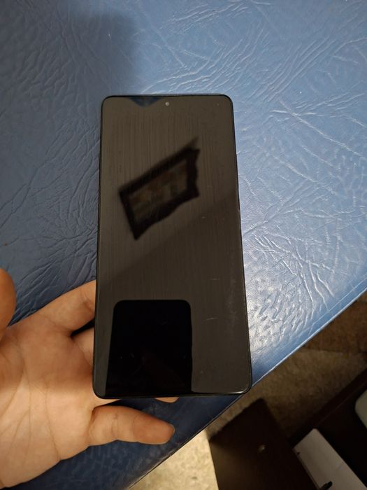 Vand Xiaomi Redmi 13 aproape nou