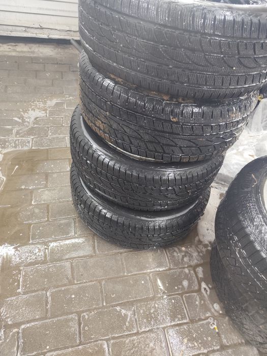 Продам резину зимнию