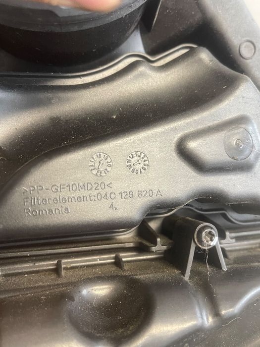 Carcasa Filtru De Aer Volkswagen T-Roc A11 2017 - > 1.0 Tsi Chzj 04C12