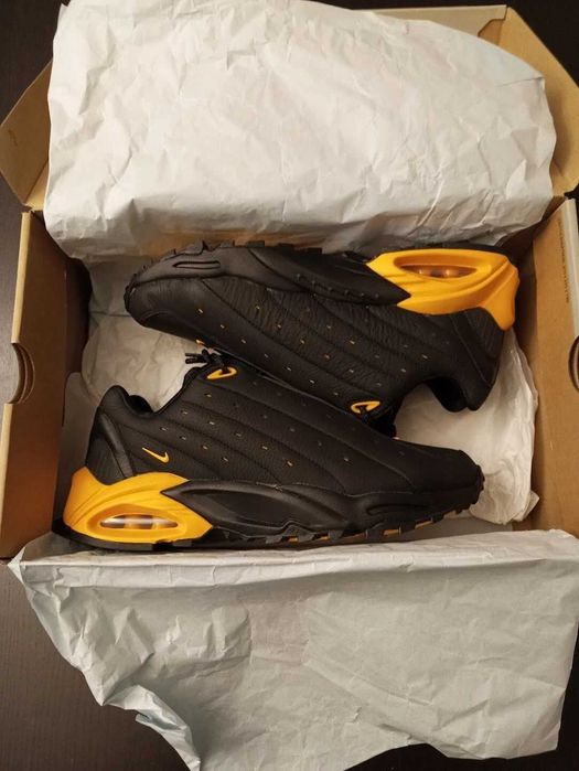 Nike x NOCTA Hot Step Air Terra Drake Black Gold, EU 44