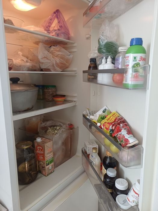 Холодильники два шт