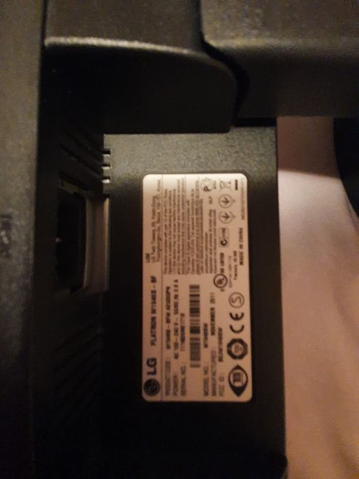 Монитор LG 18,6inch