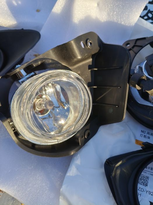 Халогени за Мазда 2