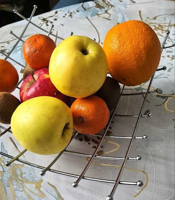 Фруктовница. Ваза металлическая