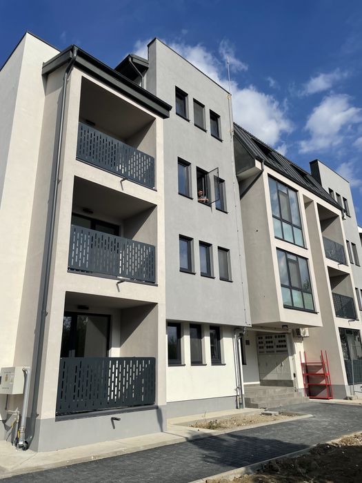 Inchiriez  apartament cu 2 camere Magurele central