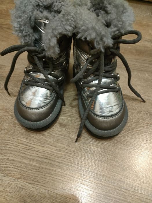 Зимние детские сапоги для девочки