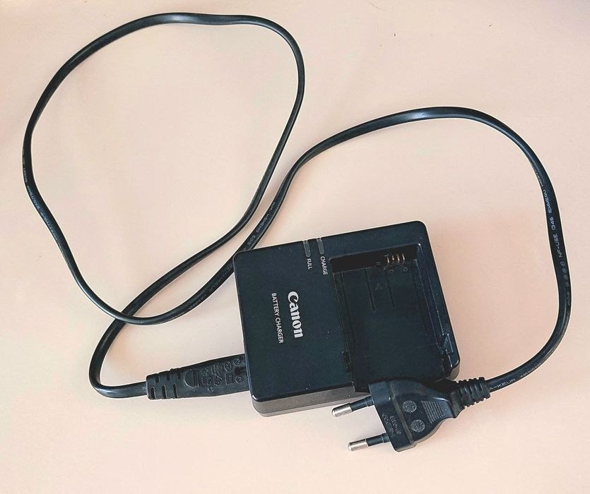 Фотоаппарат Canon EOS 600D