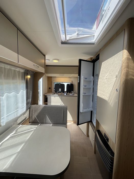 Rulota Lmc Sassino 430D/ noua/ premium/ 12 ani garantie/ 4 pers