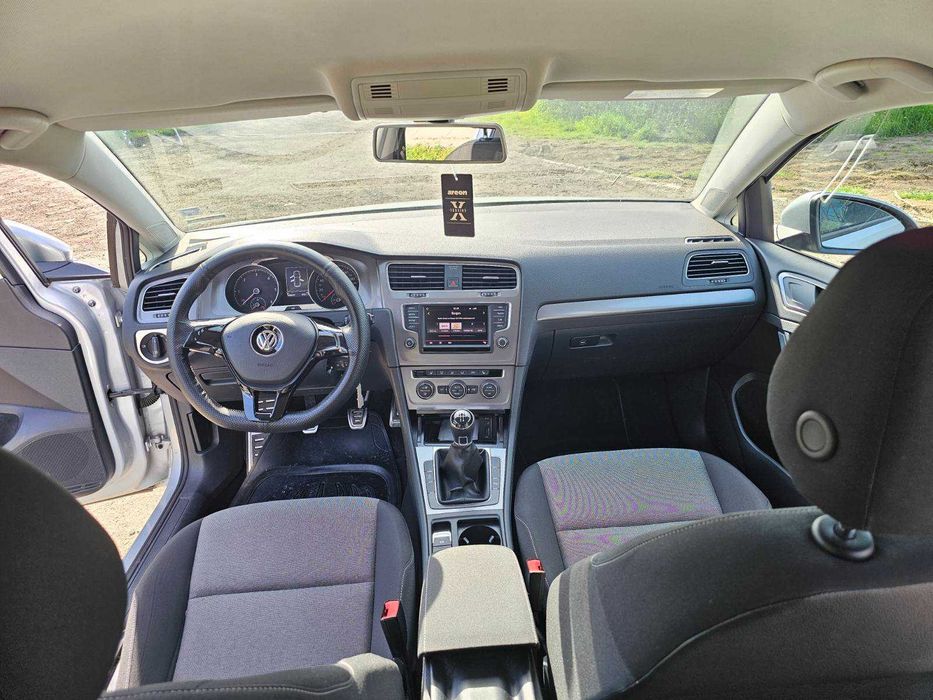 Volkswagen Golf 7   1.6 TDI  110 к.с.