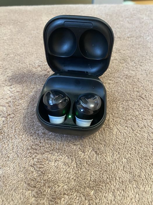 Samsung buds слушалки