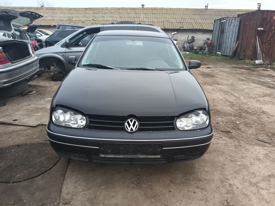 Dezmembrari  VW GOLF 4  1997  > 2006 1.4 16V Benzina