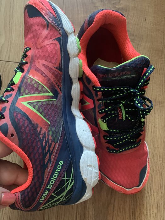 Дамски маратонки Neu Balance 37 номер