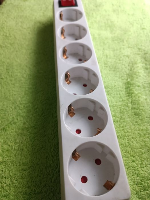 Prelungitor prize cu intrerupator 2 m