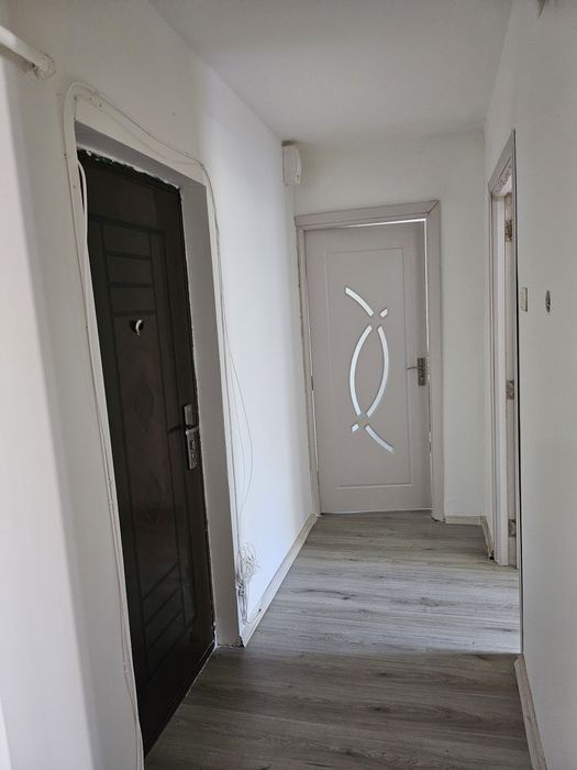 Apartament 3 camere Lupeni
