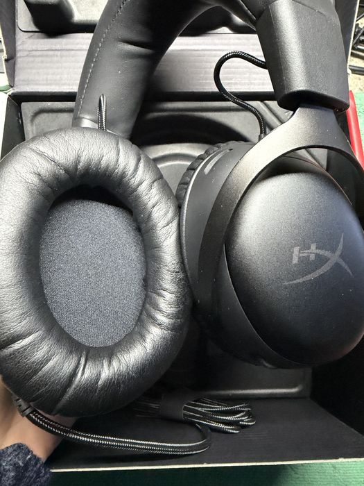 Геймърски слушалки HyperX Cloud III, PC, PS5, PS4, Xbox Nintendo Mac