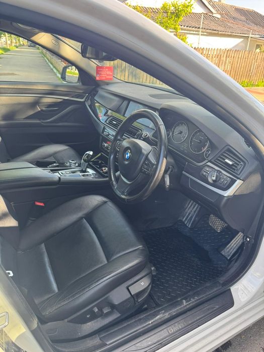 Dezmembrez f10 2.0d 184 / Automat