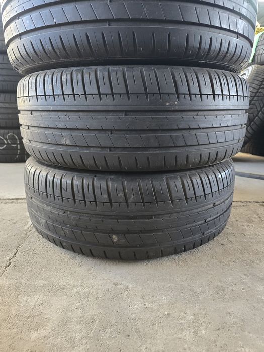 4 Броя 215/45/18 Michelin 2x7,5mm 2x6,5mm