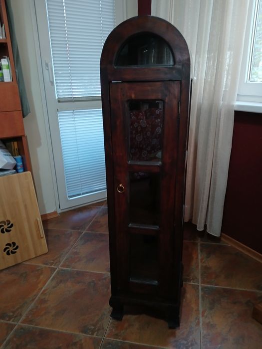 Витрина от дърво, произведена в Тайлан абсолютно запазена,