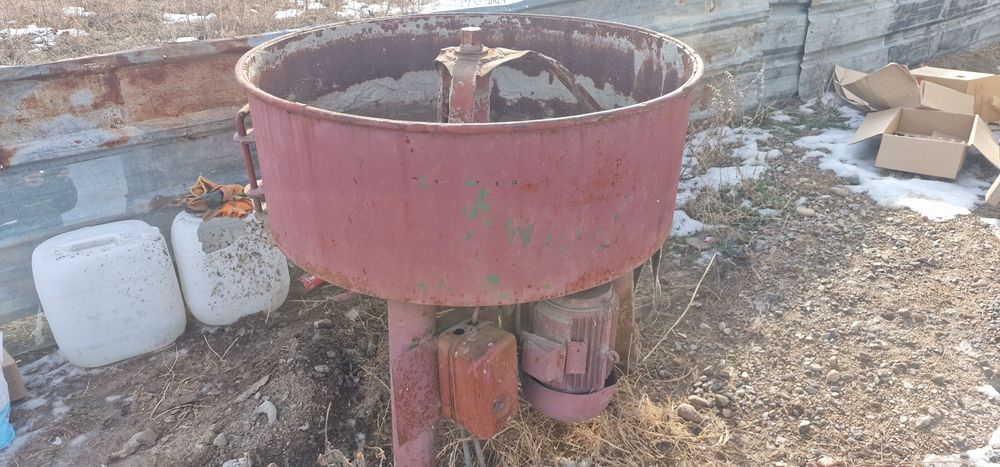 Бетономешалка поле чудес.