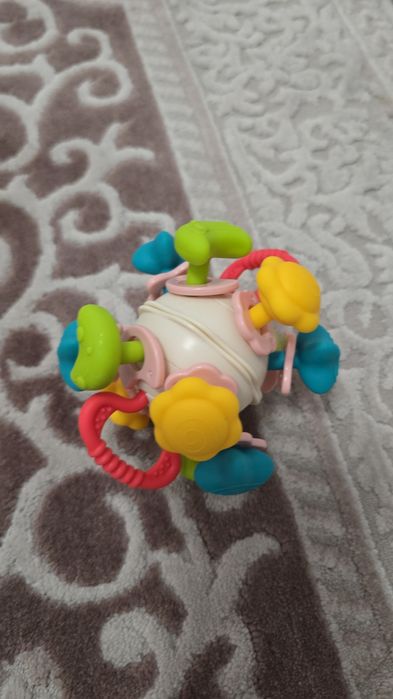 Jucarie Educativa Senzoriala pentru Bebelusi, Minge Spatiala, Elemente