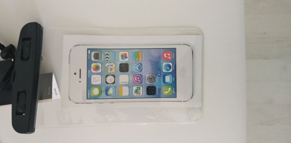 Vand husa sport/acvatica pentru telefoane smart, nou nouța, calitate.