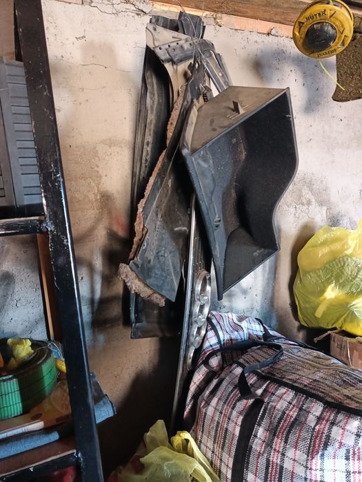 Продам б/у запчастей на Ауди Б4