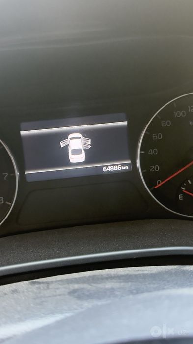 Cerato KI сотилади.
