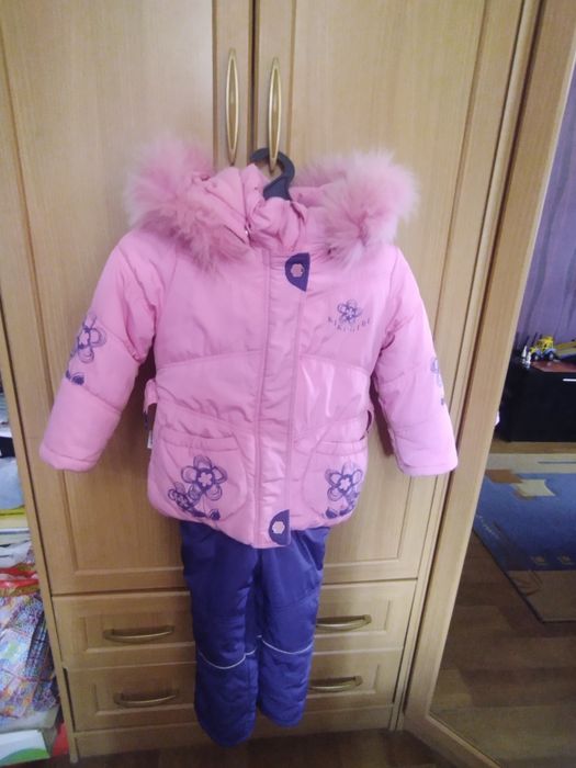 Продам      детские вещи    на 3- 5 лет.