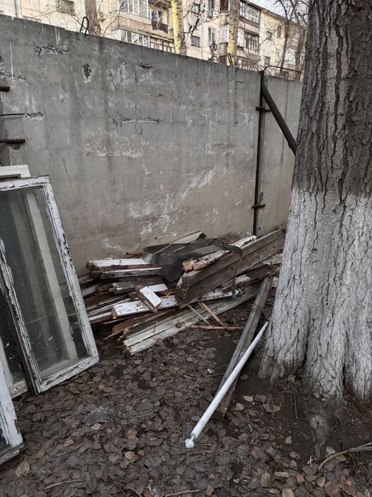 Отдам рамы и дрова