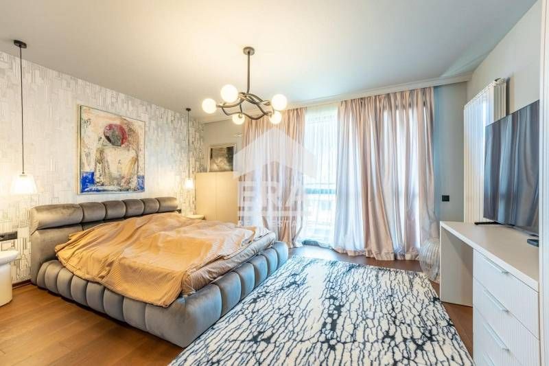 Дава се под наем Тристаен апартамент в София, в.з. Малинова долина - 170 кв.м за 2144.55 € - Снимка #2