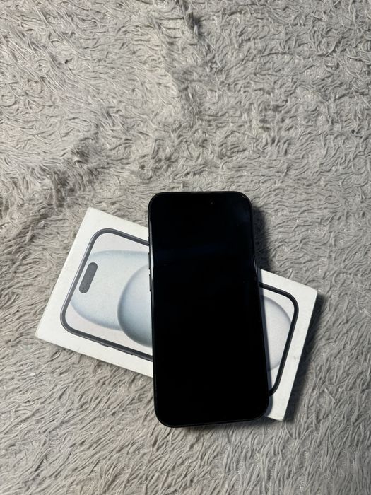 Продам Iphone 15 128ГБ