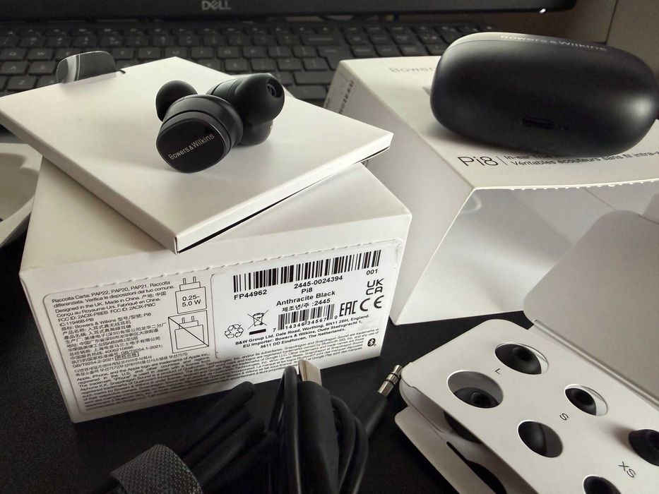 Bowers & Wilkins Pi8