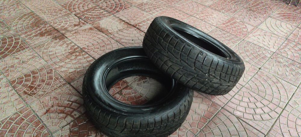 Зимние шины  265/60R18
