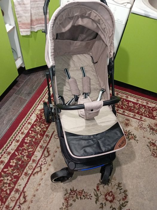 Коляска прогулочная