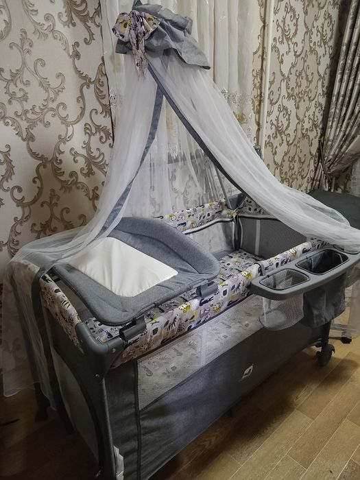 Детский кровать..