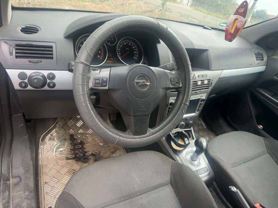 Opel Astra H 1.4 Benzina // 1950€ Negociabil