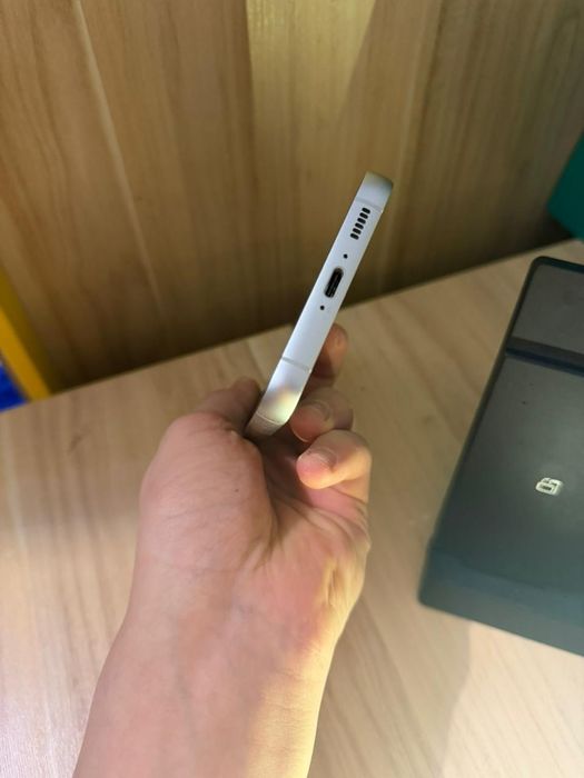 Samsung s 23 fe 128/8 gb