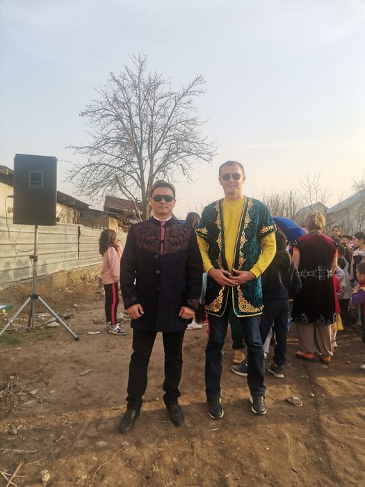 Асаба, Баян, домбыра, тамада, беташар