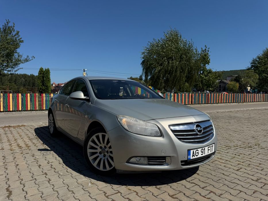 Opel Insignia 2.0 CDTI Automată | 131 CP | R18 | Navi | Senzori | 2 Chei